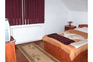 Romania Privát Ocna Şugatag, Exterior
